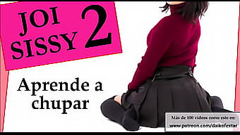 Sissy Feminina Aprende A Chupar E Usar Um Strapon