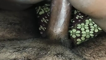 Indian Aunty Gets Her Pussy Pounded By Two Guys In Homemade Video