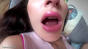 Sophia Smith'S Mouth And Tongue Tease In Hd Video