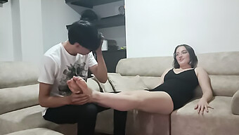 Colombian Teen Gets Her First Taste Of Oral Sex From Boyfriend