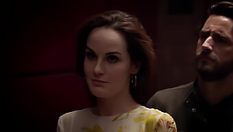 Michelle Dockery Ima Latinsko Ritko V Dobrem Obnašanju 01x01 (Okrepljeno Stokanje)