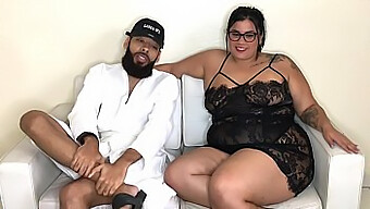 Busty Latina Babe Breana Khalos Mundtlige Færdigheder I The Majiik Show