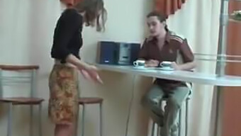 مادر و نوجوان Milf روسی