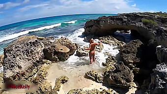 A Stunned Tourist Records A Girl Pleasuring Herself By The Seaside!