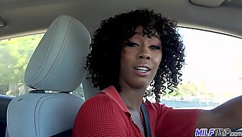 Ebony Milf Misty Stone Får Sin Mund Fyldt Med Sperm